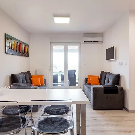 Monte Paradiso Panorama 普拉