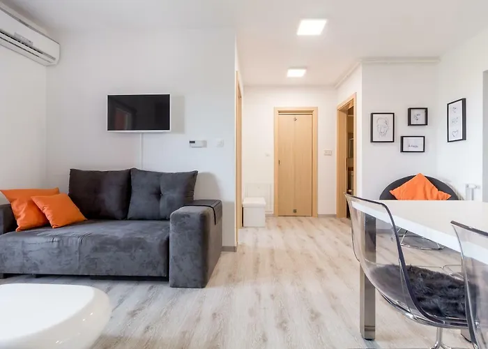 Monte Paradiso Panorama * פולה